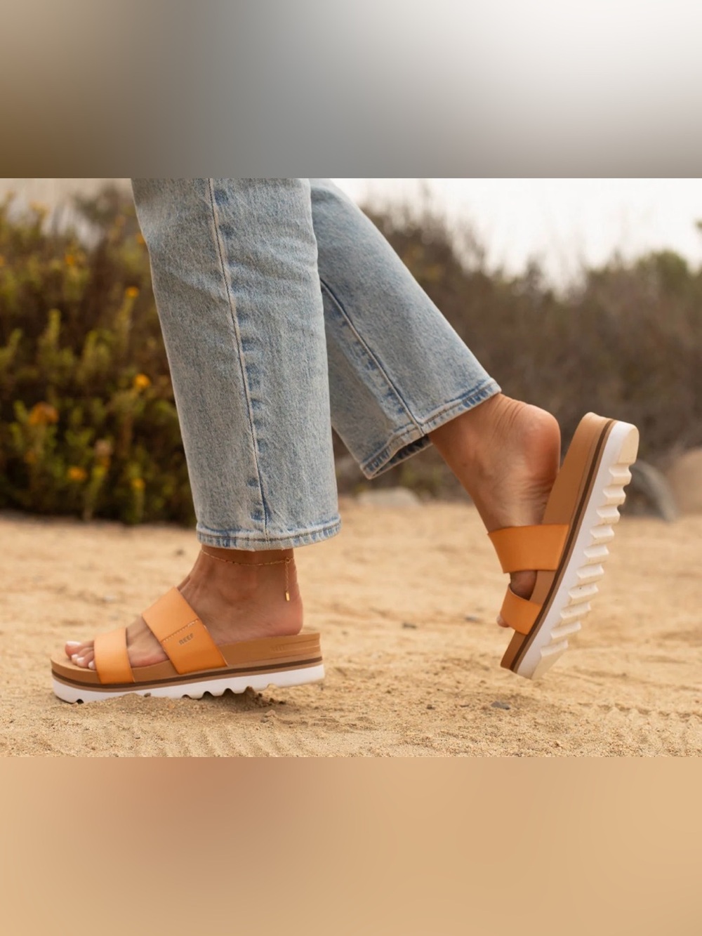 Reef Cushion Vista Hi Slide Natural Tan Size 8.5 $70